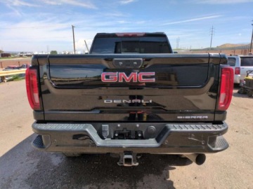  GMC Sierra K2500 Denali 2022 6.6l 6.6 Diesel 401KM, zdjęcie 2