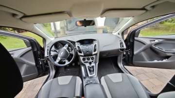 Ford Focus III Hatchback 5d 1.6 EcoBoost 150KM 2011 Ford Focus Mk3 1.6 150KM, zdjęcie 9