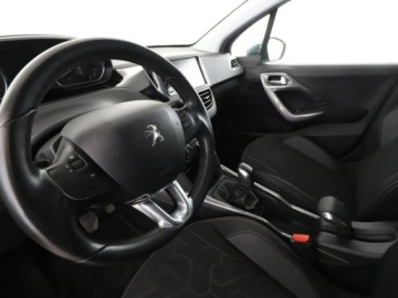 Peugeot 2008 I SUV Facelifting 1.6 BlueHDi 99KM 2017 Peugeot 2008 Czujniki, Navi, Tempomat, Bluetooth,, zdjęcie 13