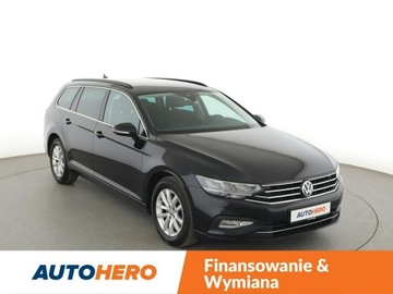 Volkswagen Passat B8 Variant 2.0 TDI BlueMotion SCR 150KM 2019 Volkswagen Passat lift LED navi klima auto, zdjęcie 9