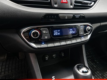 Hyundai i30 III Wagon Facelifting 1.5 T-GDI 48V 160KM 2023 HYUNDAI i30 1.5 T-GDI 48V Smart DCT Combi 160KM 2023, zdjęcie 16