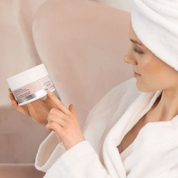 PHARM FOOT SKRAPER РАЗГЛАЖИВАЮЩИЙ СОЛЯНО-САХАРНЫЙ ПИЛИНГ ДЛЯ НОГ 200 г