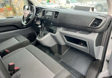 Opel Vivaro C Kombi Long 1.5 120KM 2020 Opel Vivaro 1.5 Diesel 120 KM 9 osobowy Klimatyzacja 1.5 Diesel 120KM, zdjęcie 9