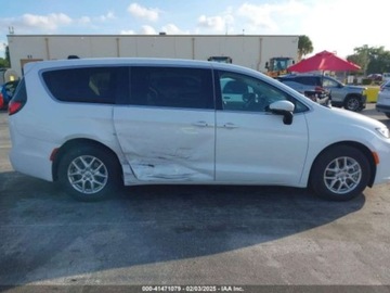 Chrysler Pacifica II 2023 Chrysler Pacifica 2023 Chrysler Pacifica Touring L FWD 3.6 Benzyna 287KM, zdjęcie 5