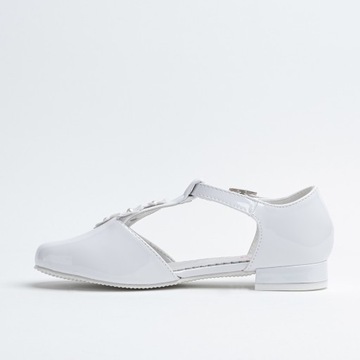 Торжественные туфли для причастия на кожаной подкладке, каблук Войтылко.