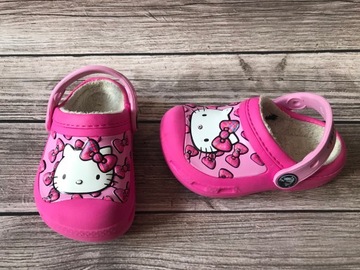 CROCS KLAPKI r. 23 C6/7 cm 14 cm Hello Kitty