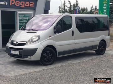 Opel Vivaro A Combi L1 2.0 CDTI 115KM 2013 Opel Vivaro Opel Vivaro 2.0 CDTI L2H1 Life Cosmo 2.0 Diesel 114KM