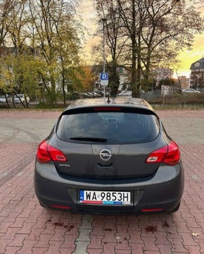 Opel Astra J GTC 1.4 Turbo ECOTEC 120KM 2013 Opel Astra 1.4B 120Ps PolSkora Klimatronik Podgrzewana kierownicafotele 1, zdjęcie 9