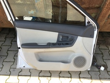 KIA CERATO 03-06 DVEŘE LEVÝ PŘEDNÍ 6C