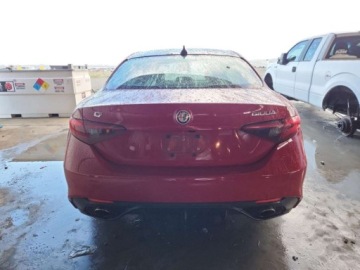 Alfa Romeo Giulia II Sedan Facelifting 2.0 Turbo 280KM 2020 Alfa Romeo Giulia 2020 r.,2,0L TI 2.0 Benzyna 280KM, zdjęcie 4