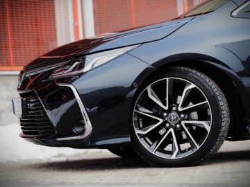 Toyota Corolla XII Sedan Facelifting 1.8 Hybrid 140KM 2023 Toyota Corolla SEDAN HSD STYLE 1.8 Hybrid 140 KM Vat23 Salon PL 1.8 140KM, zdjęcie 19