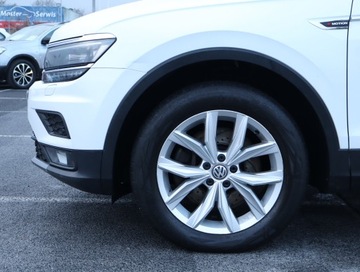 Volkswagen Tiguan Allspace SUV 2.0 TDI 190KM 2017 VW Tiguan Allspace 2.0 TDI, Salon Polska, zdjęcie 14