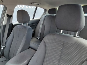 BMW Seria 1 F20-F21 Hatchback 5d Facelifting 2015 116d 116KM 2015 BMW Seria 1 Automat LED Nawigacja Sensor PDC 1.5 Diesel 116KM, zdjęcie 11