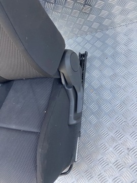 SEDADLO LEVÝ PŘEDNÍ SUZUKI IGNIS III 16-