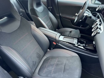 Mercedes CLA C118/X118 Coupe Facelifting 1.3 200 163KM 2024 Mercedes-Benz CLA 200, zdjęcie 19