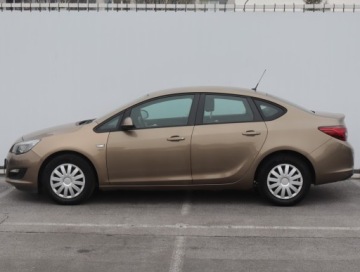 Opel Astra J Sedan 1.6 Twinport ECOTEC 115KM 2014 Opel Astra 1.6 16V, Salon Polska, Klima, Tempomat, zdjęcie 2