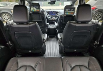 Chrysler Pacifica II 3.6 V6 Hybrid 264KM 2022 Chrysler Pacifica 3.6 eHybrid Touring L/S Skóry Kamery 360 Monitory FV 23%, zdjęcie 38