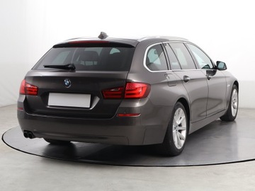 BMW Seria 5 F10-F11 Touring 520d 184KM 2011 BMW 5 520d, 181 KM, Automat, Skóra, Navi, Xenon, zdjęcie 4