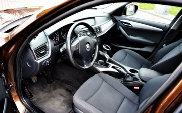 BMW X1 E84 Crossover sDrive18d 143KM 2010 BMW X1 Bezwypadkowy Podgrzewane fotele, Czujniki parkowania przod tyl, zdjęcie 18