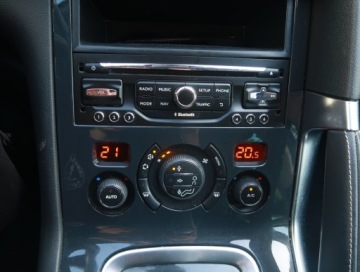 Peugeot 3008 I Crossover 1.6 e-HDi FAP 115KM 2013 Peugeot 3008 1.6 HDi, Automat, Skóra, Navi, Xenon, zdjęcie 15