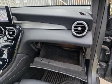 Mercedes GLC C253 SUV 2.0 250 211KM 2018 MERCEDES GLC 250 4MATIC AMG Line 2.0 benzyna 211KM Bezwypadkowy Serwis, zdjęcie 37