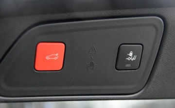 Peugeot 3008 II Plug-In Hybrid Facelifting 1.6 HYBRID4 300KM 2022 Peugeot 3008 SKORA Alusy LED Navi. BLIS linne assist Grzane fotele 1.6, zdjęcie 22