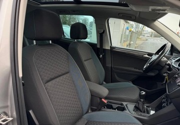 Volkswagen Tiguan II SUV 1.5 TSI EVO 150KM 2019 Volkswagen Tiguan 1.5 IQ-Drive R-line Vatmarza Panorama 1.5 Benzyna 150KM, zdjęcie 6
