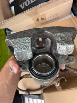 Volvo 960 series II S90/V90 94-98 тормозные суппорты новые оригинальные