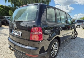 Volkswagen Touran I 2008 Volkswagen Touran 1,6Mpi Klimatronik Maly przebieg 1.6 Benzyna 105KM, zdjęcie 1