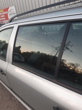 OPUSTIT SKLO (OKNO) ZADNÍCH LEVÝCH DVEŘE SKODA OCTAVIA I KOMBI