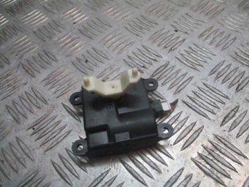 MOTOREK RADIÁTORU NISSAN ALMERA TINO 3C27030840