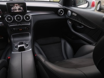 Mercedes GLC C253 SUV 2.1 220 d 170KM 2018 Mercedes GLC GLC 220 d 4MATIC, Salon Polska, zdjęcie 7