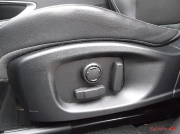 Jaguar F-Pace SUV 3.0 TDV6 300KM 2018 Jaguar F-Pace 3,0 D tylko 43t.km. R-SPORT 300KM kamera pdc 3.0 Diesel, zdjęcie 9