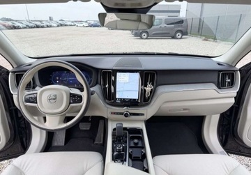 Volvo XC60 II 2022 Volvo XC 60 4x4 XC 60 T8 2.0 HYB Plug-In 2022r 32.000 km Warszawa 2.0, zdjęcie 5