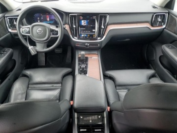 Volvo S60 III 2024 Volvo S60 Ultimate 2024 2.0l 2.0 Benzyna 247KM, zdjęcie 8