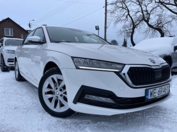 Skoda Octavia IV Kombi 2.0 TDI 150KM 2022 Skoda Octavia 2.0 TDI 150 KM DSG AMBITION BEZWYPADKOWY 2.0 Diesel 150KM, zdjęcie 1