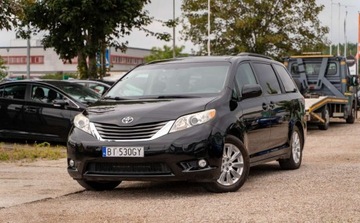 Toyota Sienna III 3.5 V6 266KM 2014