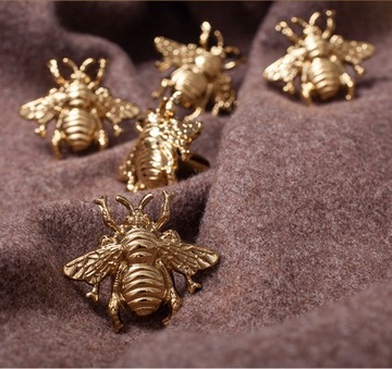 UCHWYT MEBLOWA BEE GAŁKA PSZCZOŁA MOSIĄDZ DECOR