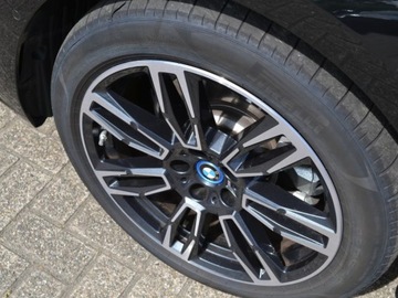 BMW Seria 5 G90-91 Sedan Plug-In 3.0 50e 489KM 2025 BMW Seria 5 550e xDrive Sport Sedan 3.0 (489KM) 2025, zdjęcie 16