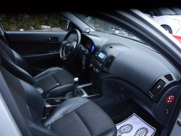 Hyundai i30 I CW 1.6 CRDi 115KM 2008 Hyundai i30 1.6 Stan b.dobry bez rdzy Gwarancja12m, zdjęcie 22