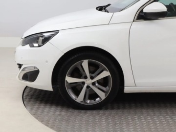 Peugeot 308 II SW 2.0 BlueHDi 150KM 2017 Peugeot 308 2.0 BlueHDi, Automat, Navi, Klima, zdjęcie 14