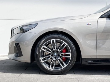 BMW Seria 5 G90-91 Touring 2.0 520d 197KM 2025 BMW Seria 5 520d xDrive Sport Sedan 2.0 (197KM) 2025, zdjęcie 14