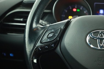 Toyota C-HR I Crossover 1.2L Turbo 116KM 2018 Toyota C-HR 1.2 Turbo, Salon Polska, Serwis ASO, zdjęcie 11
