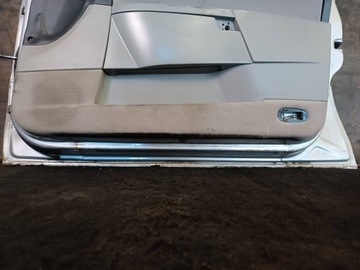 DVEŘE KOMPLETNÍ PRAVÝ PŘEDNÍ OPEL OMEGA B FL Z147