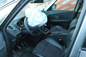 Renault Scenic IV 2019 Renault Scenic ROK 2019 POJ 1,7 120 KM, zdjęcie 4