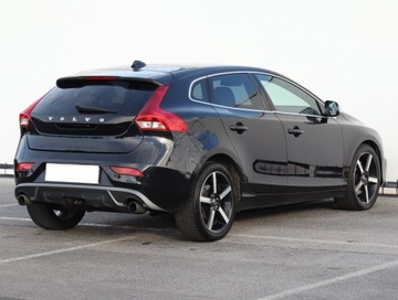 Volvo S40 II 2014 Volvo V40 2.0 D4, 187 KM, Skóra, Navi, Xenon, zdjęcie 4