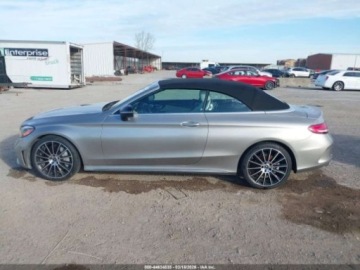 Mercedes Klasa C W205 Kabriolet Facelifting 2.0 300 258KM 2019 Mercedes-Benz Klasa C MERCEDES-BENZ C 300 2.0 Benzyna 259KM, zdjęcie 5