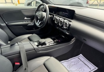 Mercedes Klasa A W177/V177 2022 Mercedes-Benz Klasa A Auto jak nowe z gwarancjaAMGfull ledalu18hybryd 218KM, zdjęcie 16