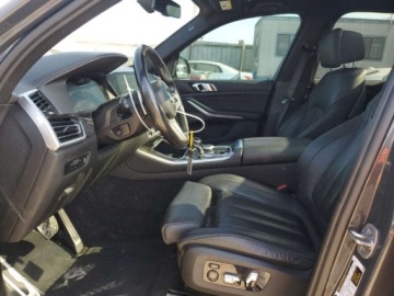 BMW X5 G05 2022 BMW X5 M50i 2022 4.4l 4.4 Benzyna 523KM, zdjęcie 7