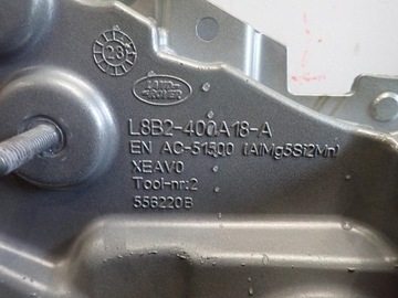 VÍKO KUFRU LAND ROVER DEFENDER II 2020- L8B2-400A18-A